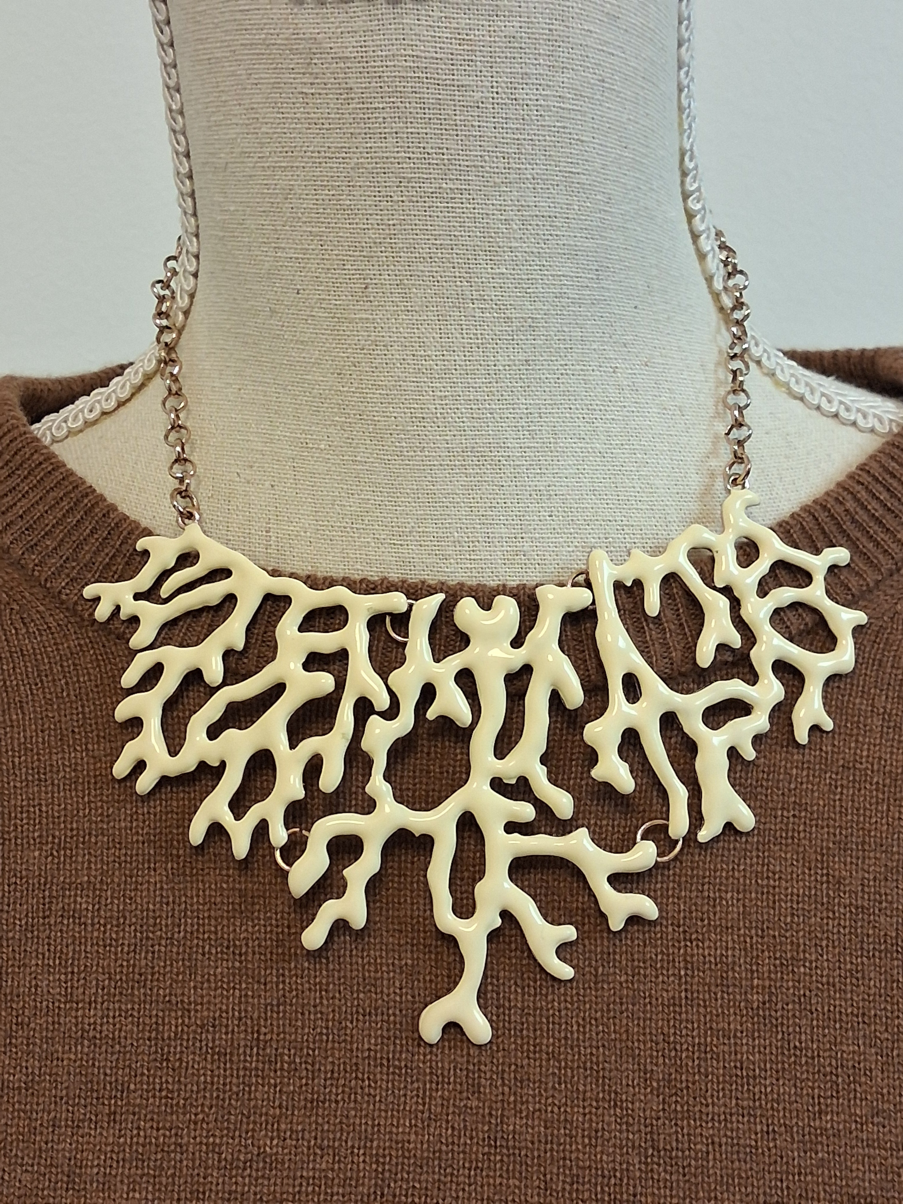Halsband av Kenneth Jay Lane
