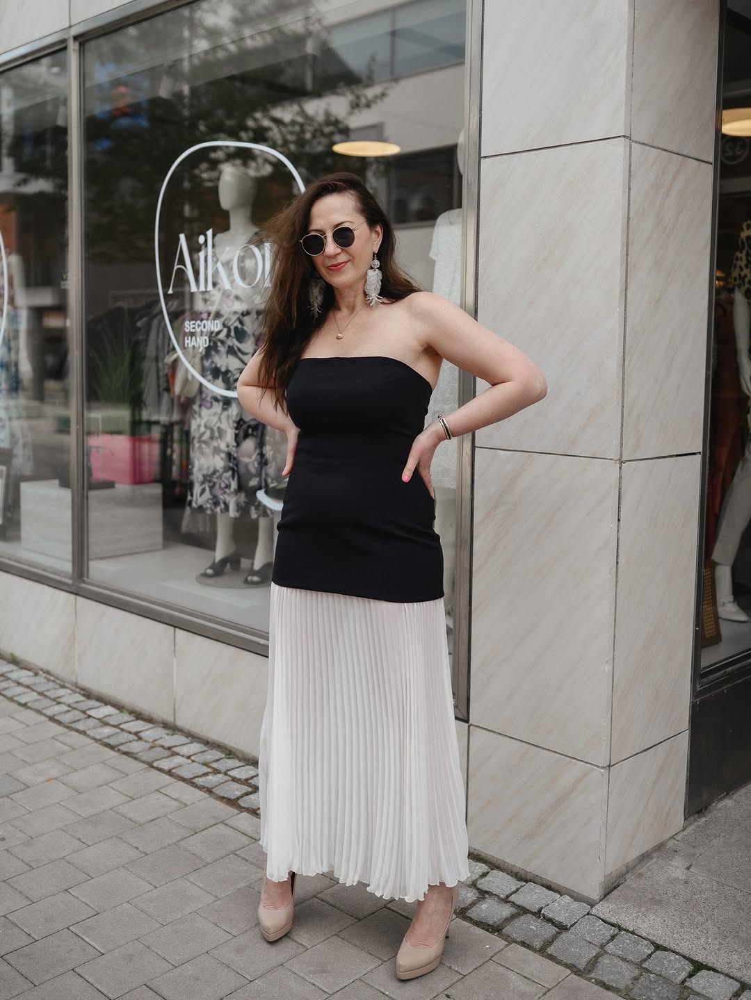 Longline tube top klassiskt svart second hand BeAIKON